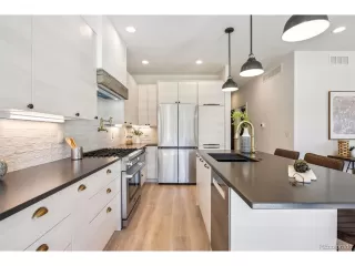 Photo #4: 2379698 Listing 