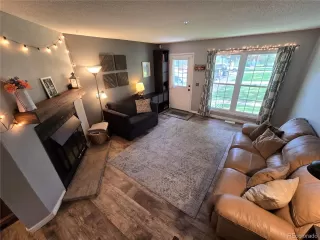 Photo #2: 2380170 Listing