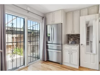 Photo #3: 2381139 Listing 