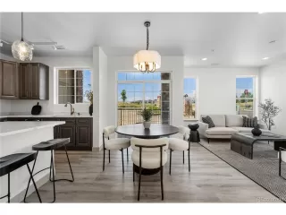 Photo #3: 2381535 Listing