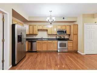 Photo #6: 2381838 Listing
