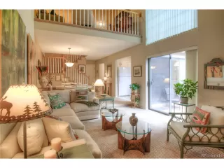 Photo #2: 2381910 Listing 