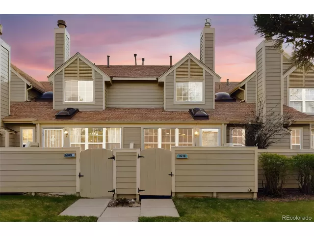 MLS: 2384659 Condo For Sale