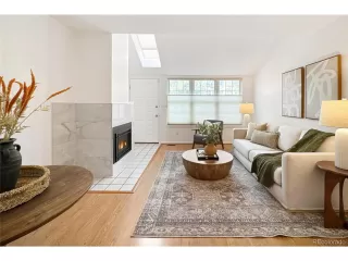 Photo #6: 2384659 Listing 