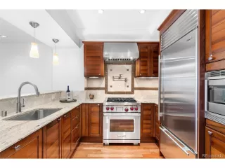 Photo #6: 2385487 Listing