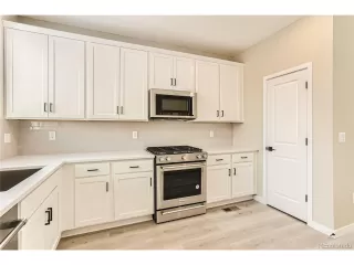 Photo #2: 2386357 Listing