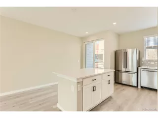 Photo #6: 2386357 Listing