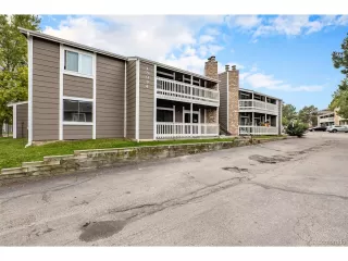 Photo #2: 2388975 Listing