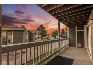 Photo #3: 2388975 Listing