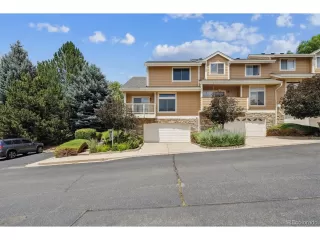 Photo #2: 2389855 Listing