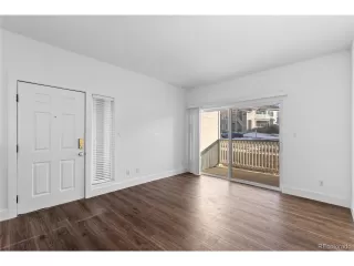 Photo #2: 2389931 Listing 