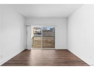 Photo #3: 2389931 Listing 