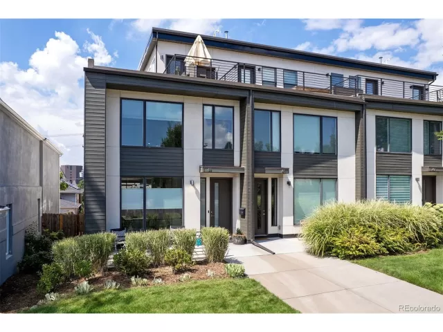MLS: 2390922 Condo For Sale