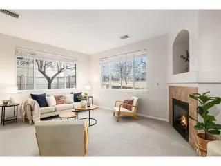 Photo #4: 2392322 Listing 