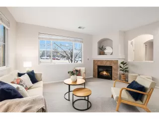 Photo #5: 2392322 Listing 