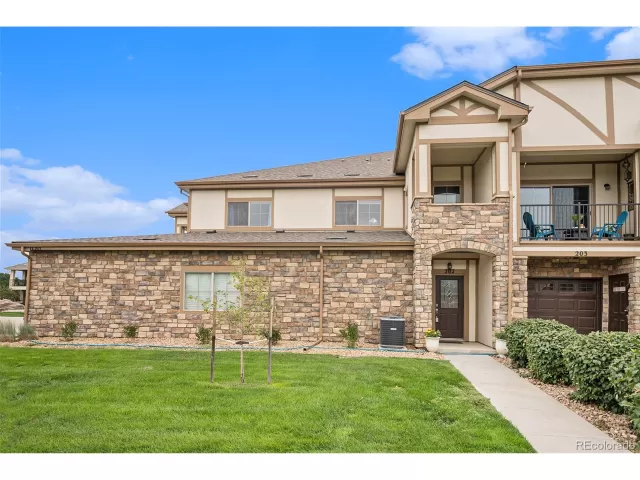 MLS: 2392339 Condo For Sale