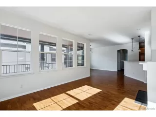 Photo #6: 2393505 Listing 