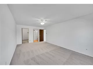 Photo #6: 2394206 Listing