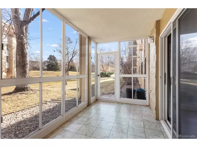 MLS: 2394311 Condo For Sale