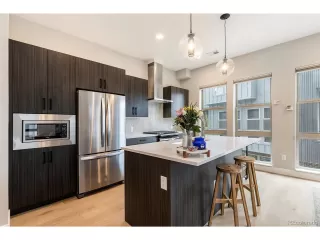 Photo #3: 2394351 Listing