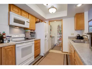 Photo #4: 2394736 Listing