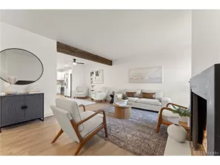 Photo #3: 2395208 Listing