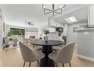 Photo #5: 2395291 Listing 