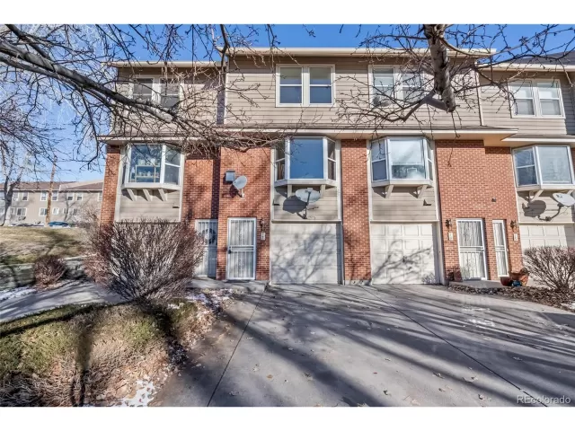 MLS: 2395720 Condo For Sale