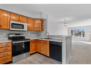 Photo #4: 2395720 Listing