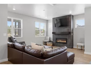 Photo #2: 2395785 Listing 