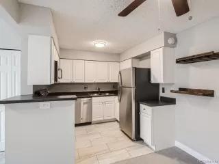 Photo #2: 2396711 Listing