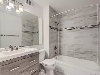 Photo #6: 2396711 Listing