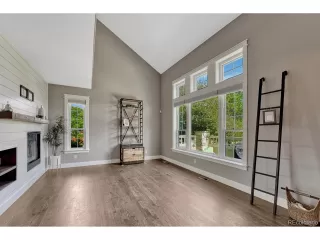 Photo #5: 2398725 Listing