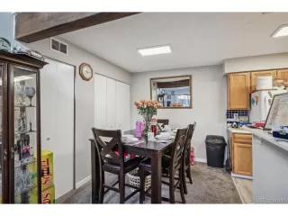 Photo #5: 2399216 Listing 