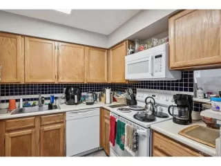 Photo #6: 2399216 Listing 