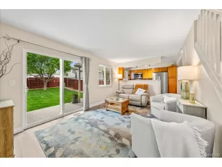 Photo #3: 2403017 Listing 