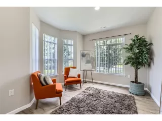 Photo #5: 2403229 Listing