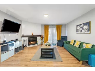 Photo #5: 2404068 Listing 