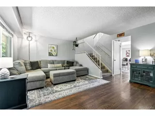 Photo #3: 2404499 Listing 