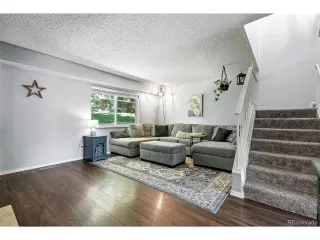 Photo #4: 2404499 Listing 
