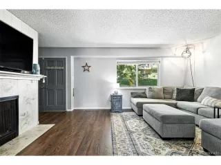 Photo #6: 2404499 Listing 