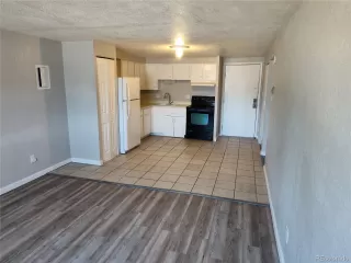 Photo #6: 2404954 Listing