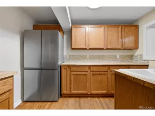 Photo #4: 2405368 Listing 