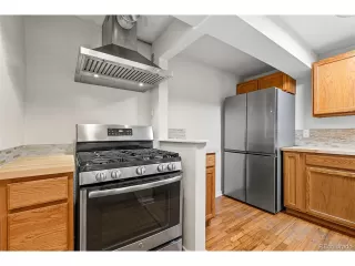 Photo #5: 2405368 Listing 