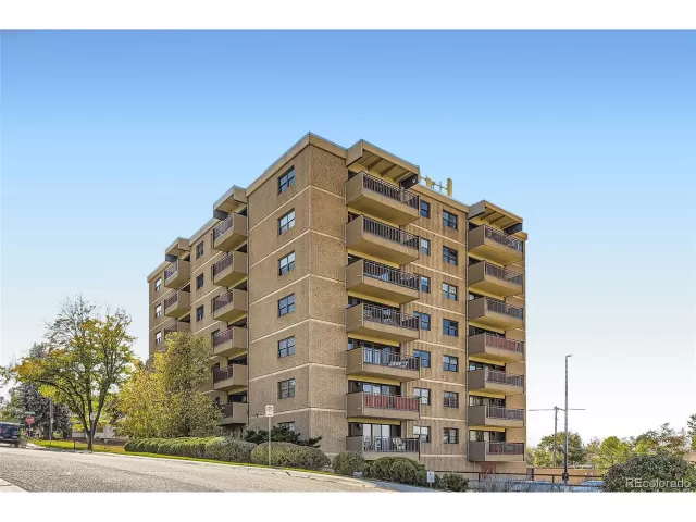 MLS: 2405767 Condo For Sale