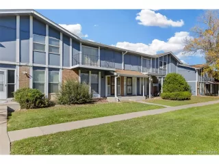 Photo #2: 2406051 Listing