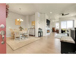 Photo #3: 2407358 Listing