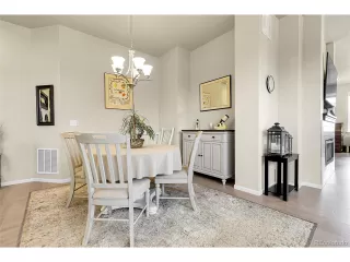 Photo #5: 2407358 Listing