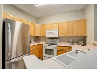 Photo #4: 2409005 Listing