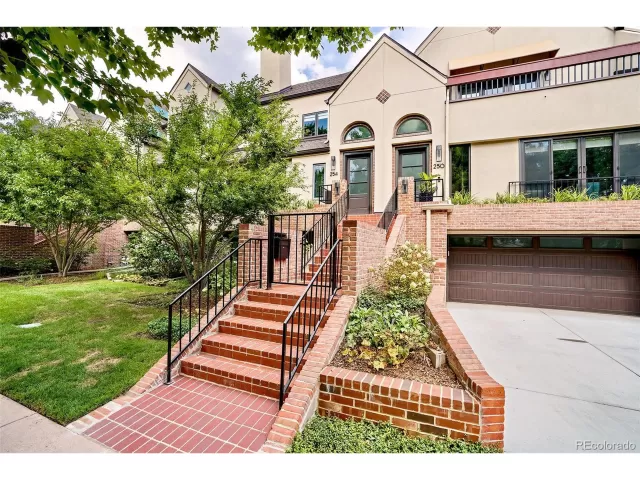 MLS: 2409028 Condo For Sale